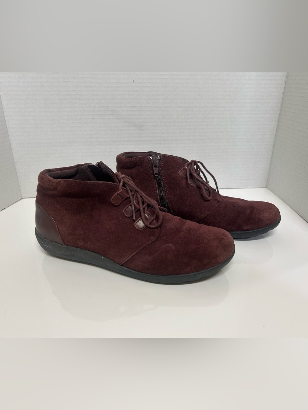 Clarks Medora Sage Burgundy Suede Ankle Boots Size 6.5